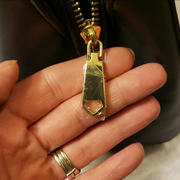 BCBG purse/ handbag - Picture 7 of 8